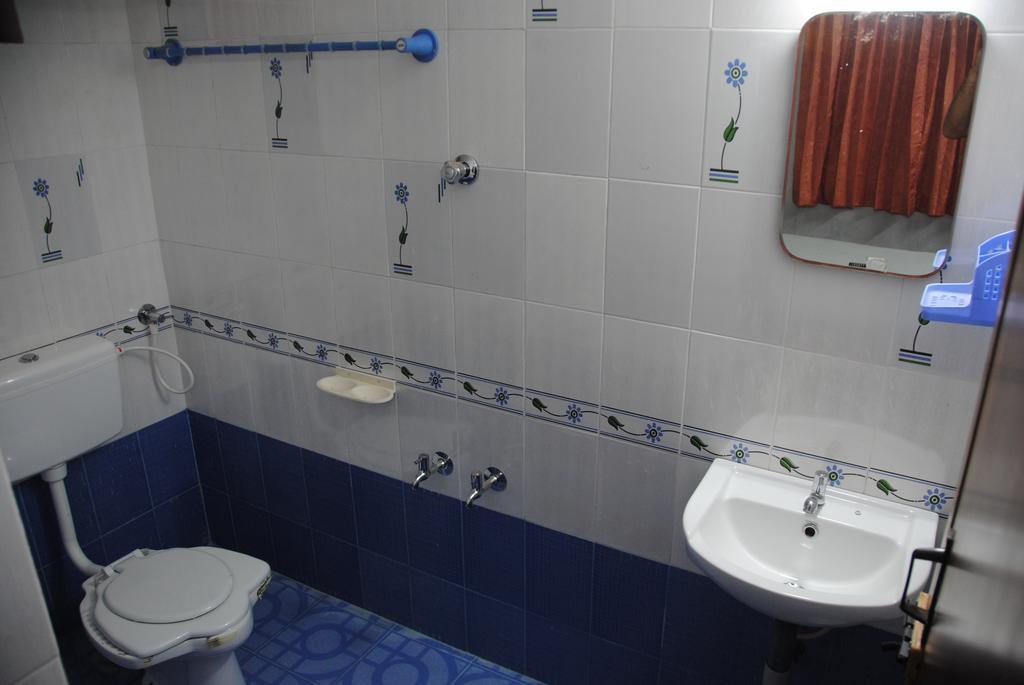 Cbr Ayurhealth Appartement Kannur Buitenkant foto