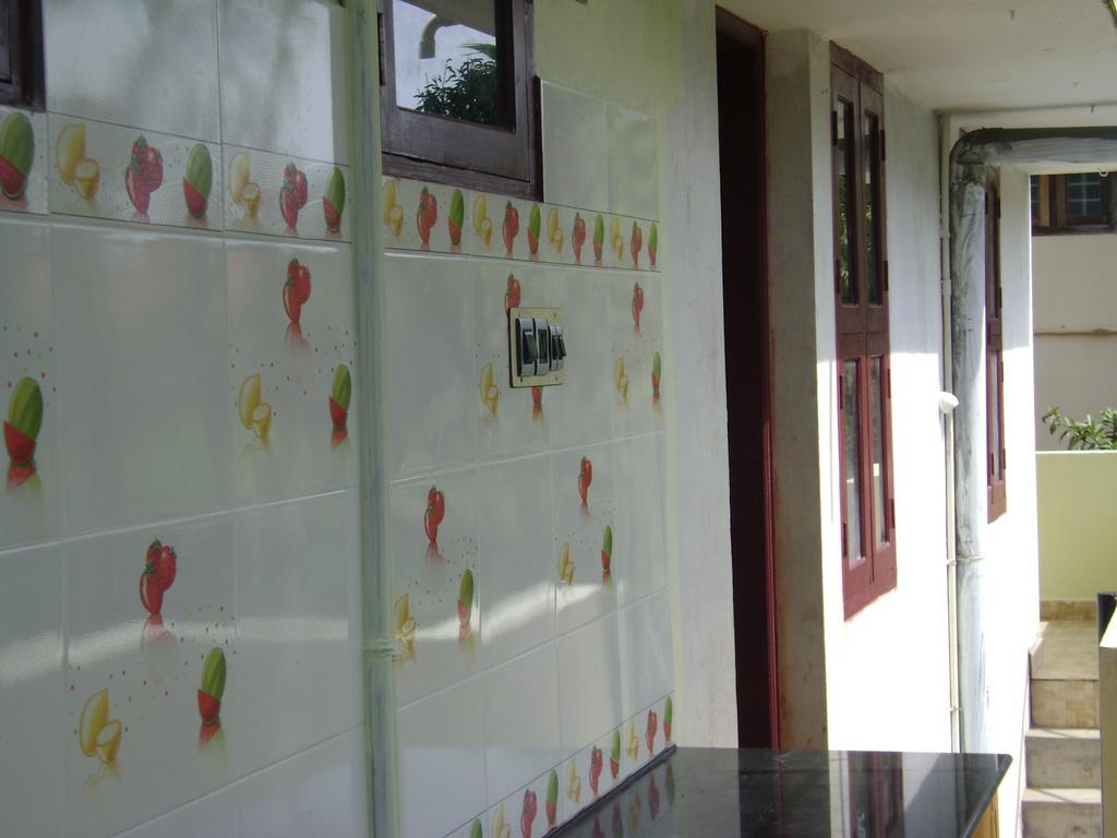 Cbr Ayurhealth Appartement Kannur Buitenkant foto