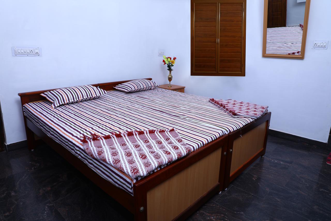 Cbr Ayurhealth Appartement Kannur Buitenkant foto
