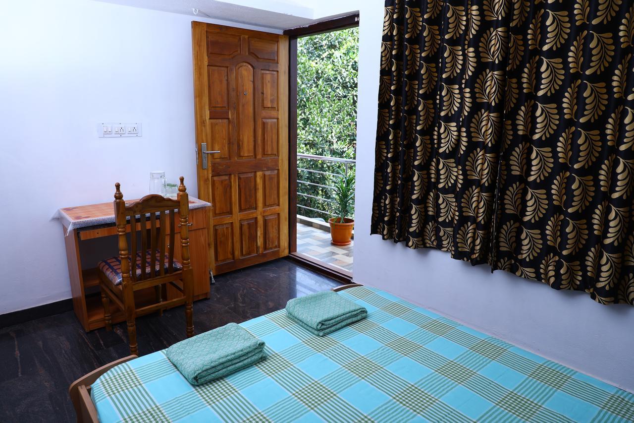 Cbr Ayurhealth Appartement Kannur Buitenkant foto